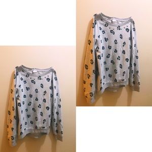 Cheetah print gray sweatshirt for girls.